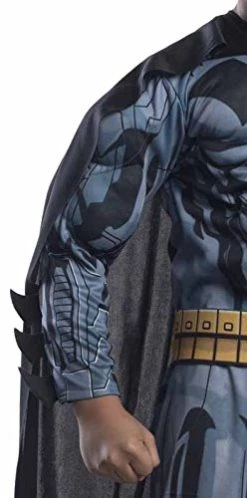 DC Comics Deluxe Batman Costume For Boys -Rubie's Shop 41npldKxe8L