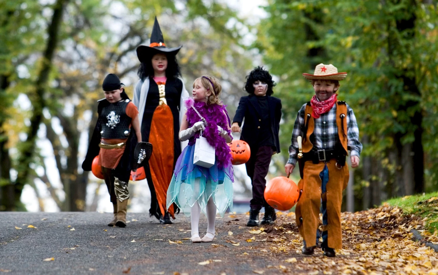 Rubie's Shop -Rubie's Shop Halloween costume history 1d49189109914838b874774cfdacfd78